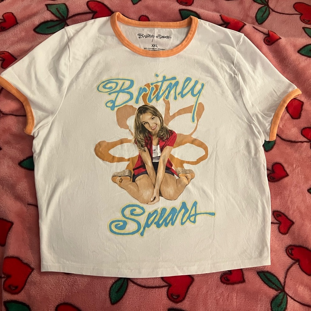 BRITNEY SPEARS 🌼  Juniors Cream Baby Crop Top Women’s Sz XXL Unisex t-shirt